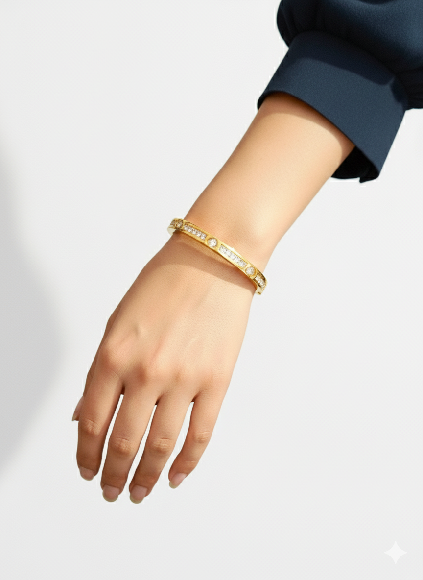 The Sweetheart Bracelet 18k Gold Plated.