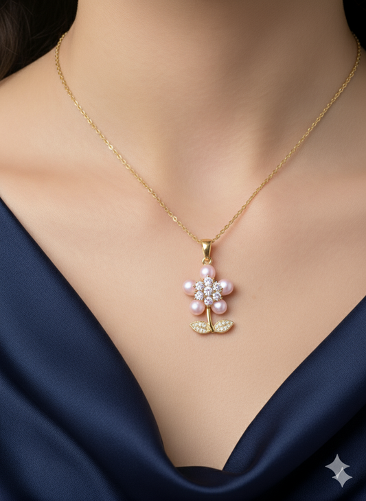 The Petal Perl Necklace 18K Gold Plated.