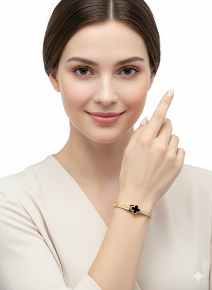Four Leaf Clover Bracelet. Gold Plated with AD Dimond