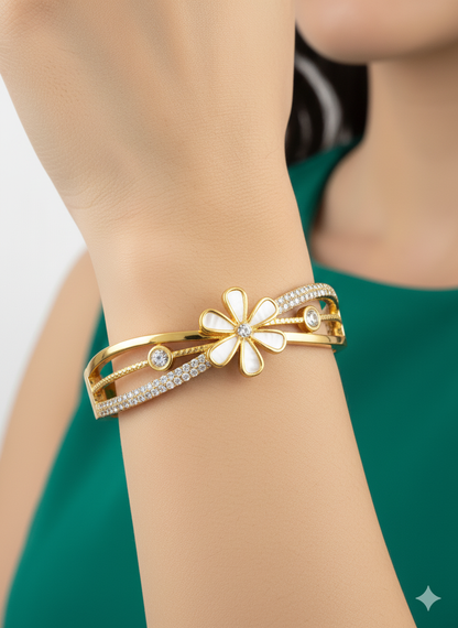 Flora Diamond Bracelet 18K Gold Plated