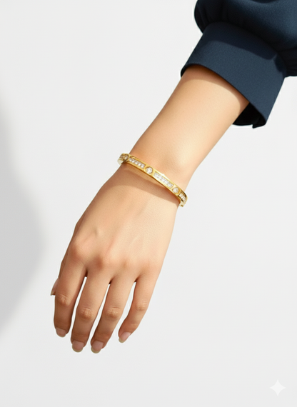The Sweetheart Bracelet 18k Gold Plated.