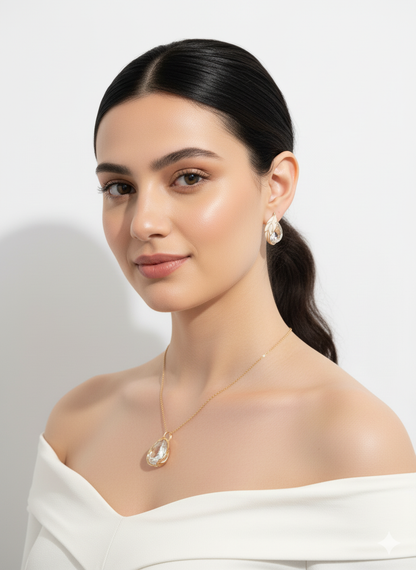 Diamond Teardrop Necklace Set 18k Gold Plated.