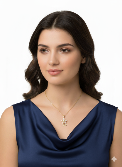 The Petal Perl Necklace 18K Gold Plated.