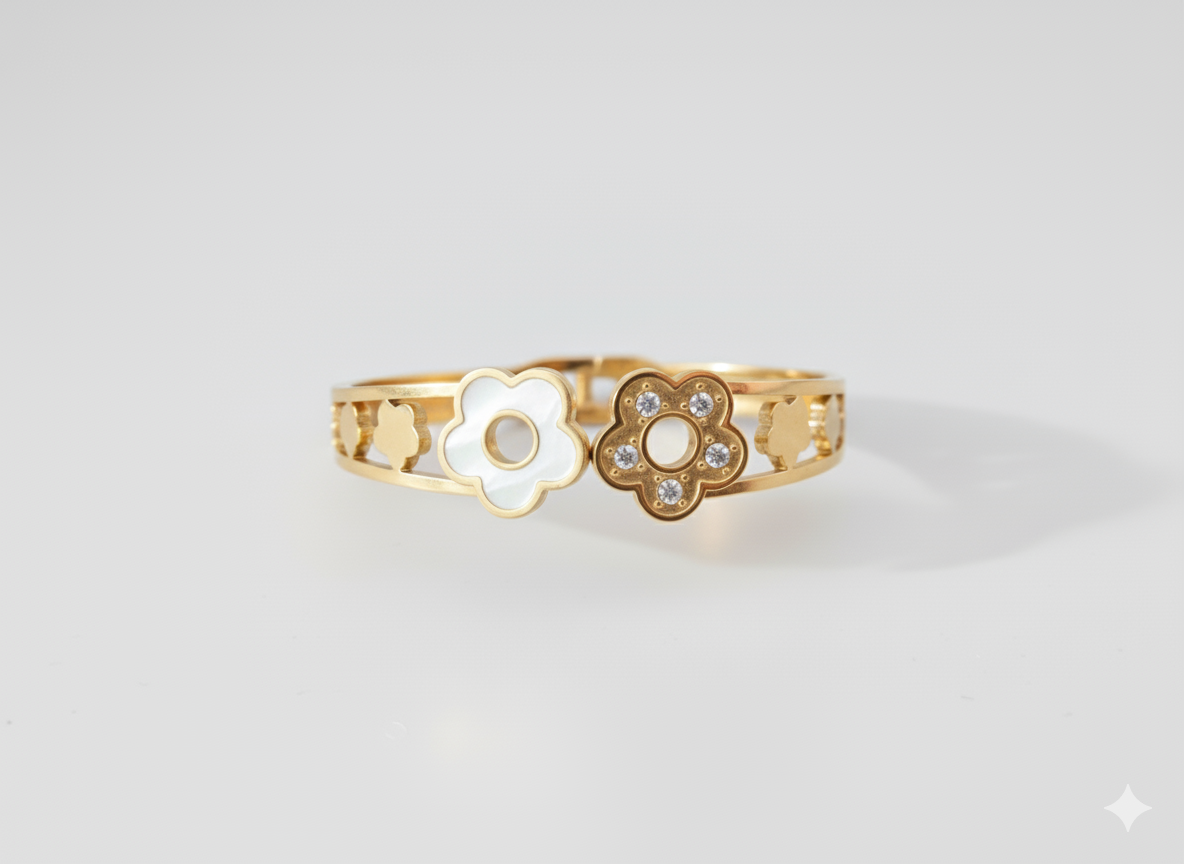 Hollowed Leaf Flower Bracelet 18k Gold Plated