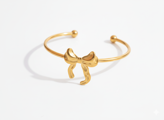 Twirl n Tie Bow Bracelet 18K Gold Plated.