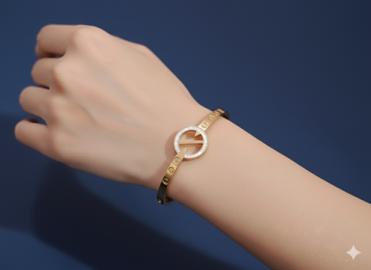 Gold Line Bracelet 18k Gold Plated.