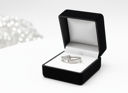 Luxe Curve Ring Silver Rhodium Plated with Zirconia Diamond