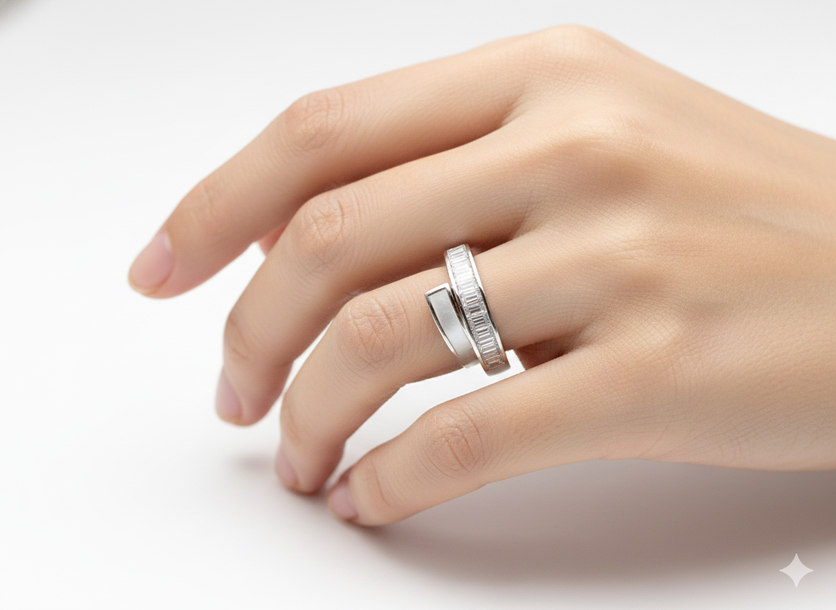 Luxe Curve Ring Silver Rhodium Plated with Zirconia Diamond