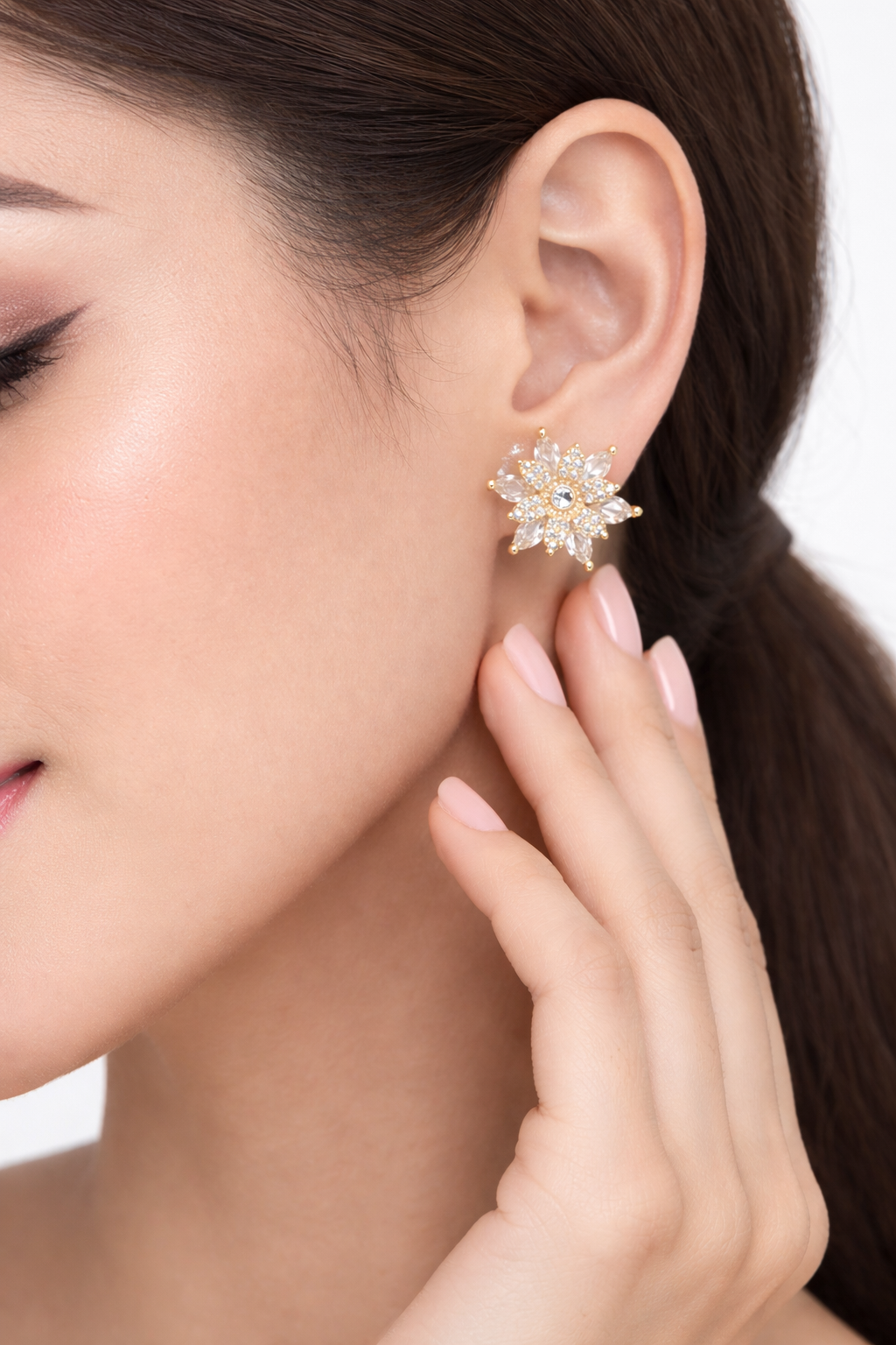 Floral Radiance Earrings 18k Gold Plated.